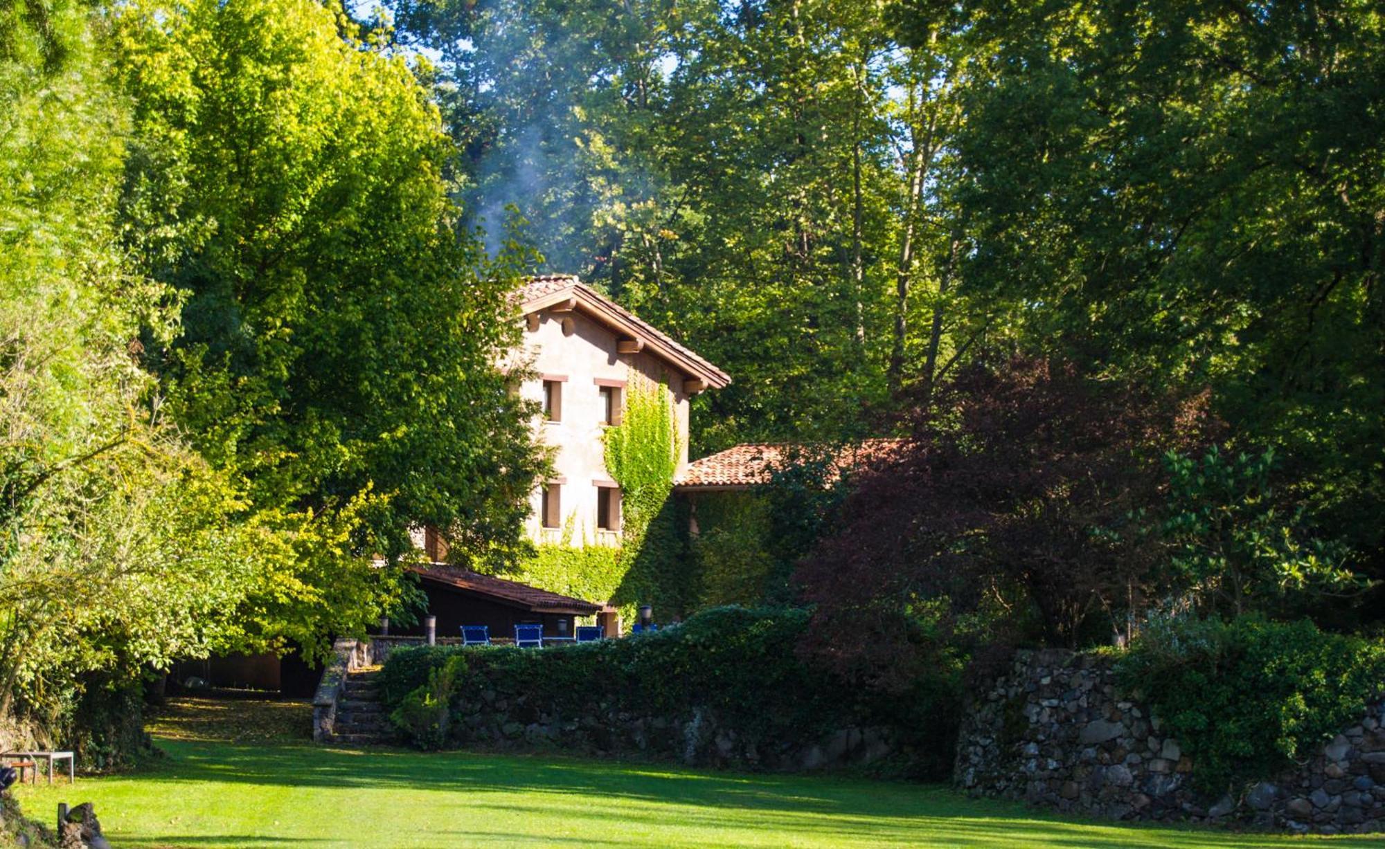 Hotel Can Blanc Olot Dış mekan fotoğraf